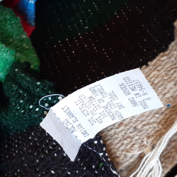 MOLINA Handmade Diamond Mexican Blanket - Picture 3 of 3